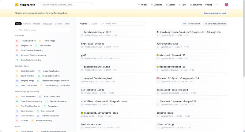 抱脸网 (huggingface) 抱脸网 (huggingface)