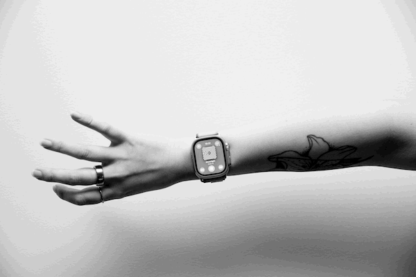236837_Apple_Watch_double_tap_AKrales_0001LG.gif 236837_Apple_Watch_double_tap_AKrales_0001LG.gif